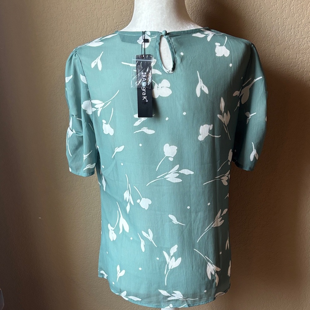 NWT Allegra K Sage Green Floral Top with Shirred Sleeves, Size Small - Picture 5 of 10